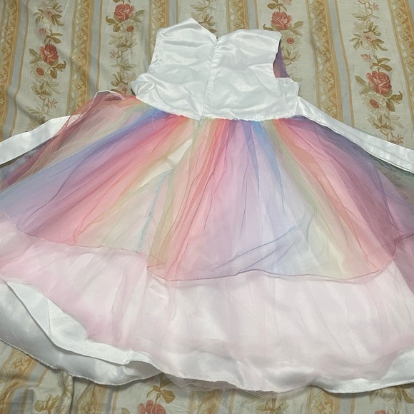 Dress - Picture 3 of 3